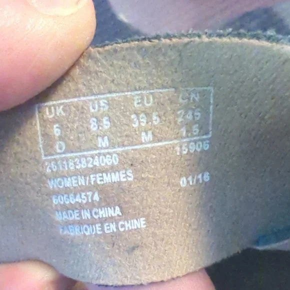 Clarks Black Leather Wedge Sandals - Picture 5 of 7